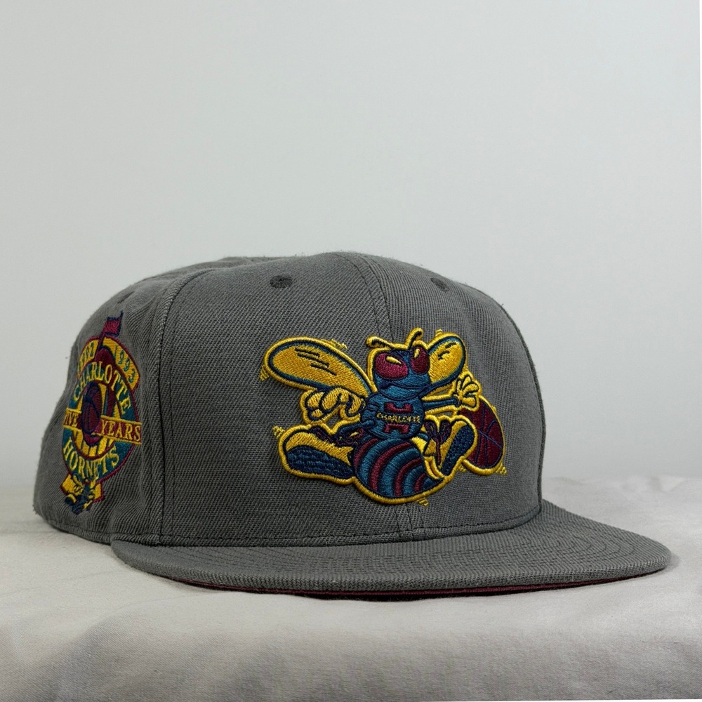 Mitchell & Ness Charlotte Hornets 5 Year Anniversary Fitted Hat Gray 7 3/8 NBA